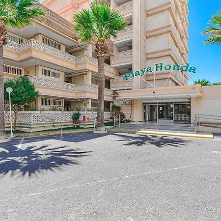 Playa Honda Abeja Плая-де-лас-Америкас